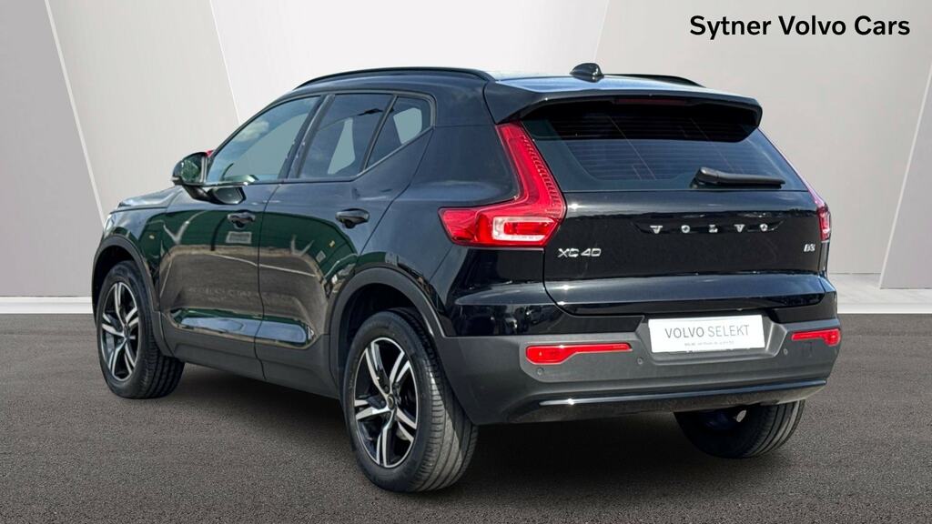 Volvo XC40 2.0 B3p Plus Dark YJ23XYB Black #2