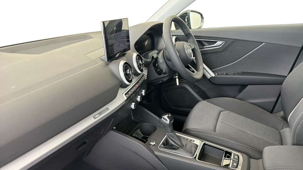 Audi Q2 35 Tfsi Sport S Tronic LB26OGM Black #2