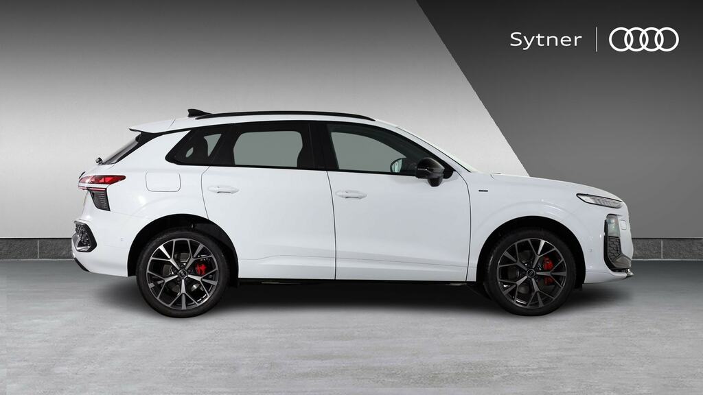 Audi Q3 1.5 E-hybrid Launch Edition S Tronic FP26GWL White #4