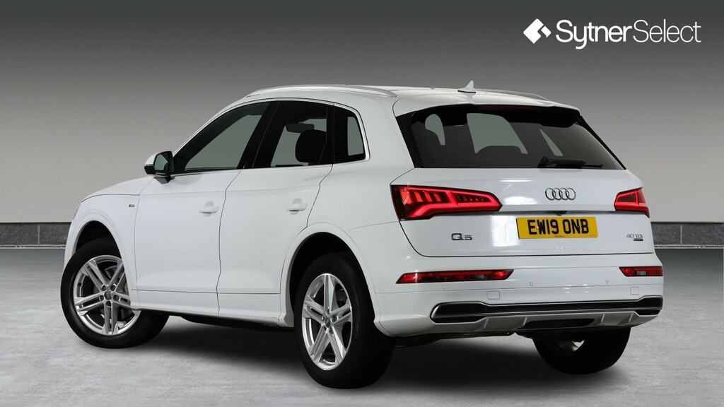 Audi Q5 40 Tdi Quattro S Line S Tronic Tech Pack EW19ONB White #2
