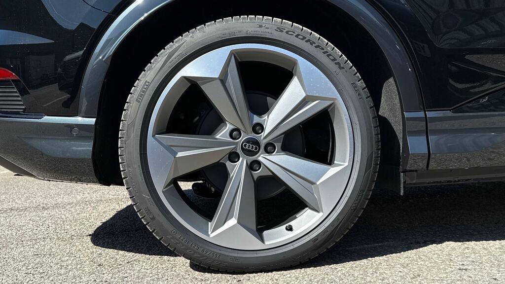 Audi Q4 E Tron 250Kw 55 Qtro 82Kwh Black Ed Tech Pro YK26GOC Black #5