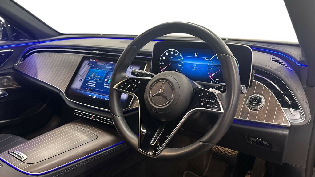 Mercedes-Benz E Class E200 Exclusive Premium 9G-tronic KP25GMG Black #3