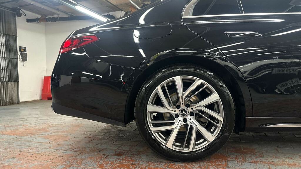 Mercedes-Benz E Class E200 Exclusive Premium 9G-tronic KP25GMG Black #5