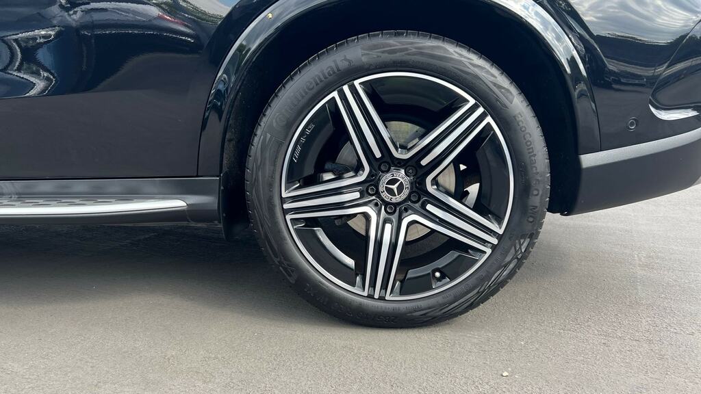 Mercedes-Benz GLC Class Glc 300 4Matic Amg Line Premium 9G-tronic LL23JFY Black #5