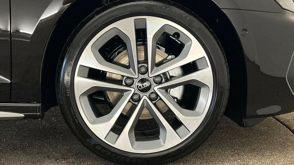 Audi A3 1.5 Tfsi 116 S Line S Tronic Tech Pack RO26DRX Black #5