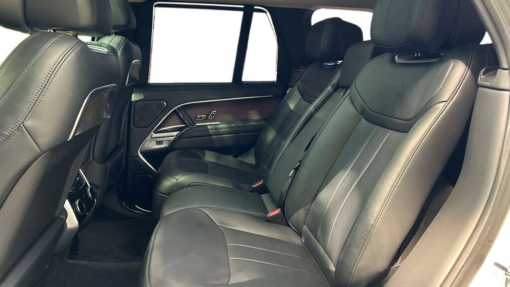 Land Rover Range Rover 3.0 D350 CV24VLA White #4