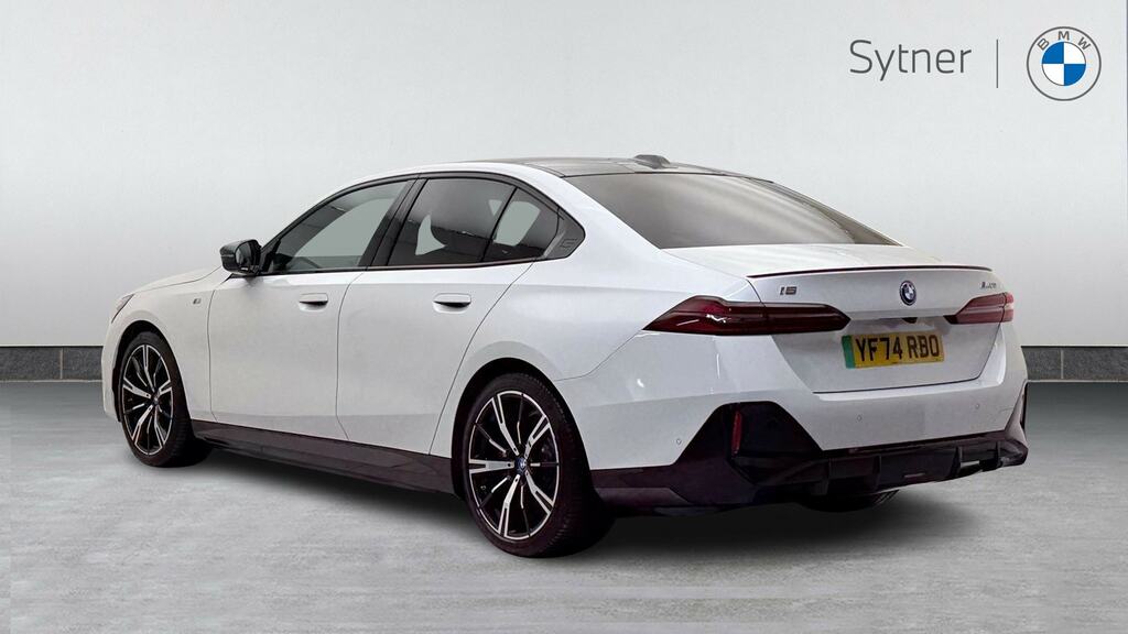 BMW i5 442Kw M60 Xdrive 84Kwh YF74RBO White #2