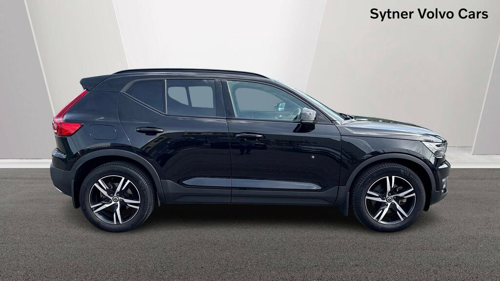 Volvo XC40 2.0 T4 R Design Awd Geartronic GR19ZGB Black #3