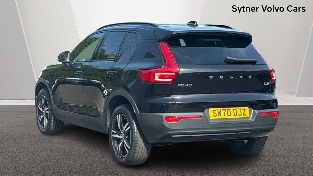 Volvo XC40 2.0 D3 R Design Awd Geartronic SW70DJZ Black #2