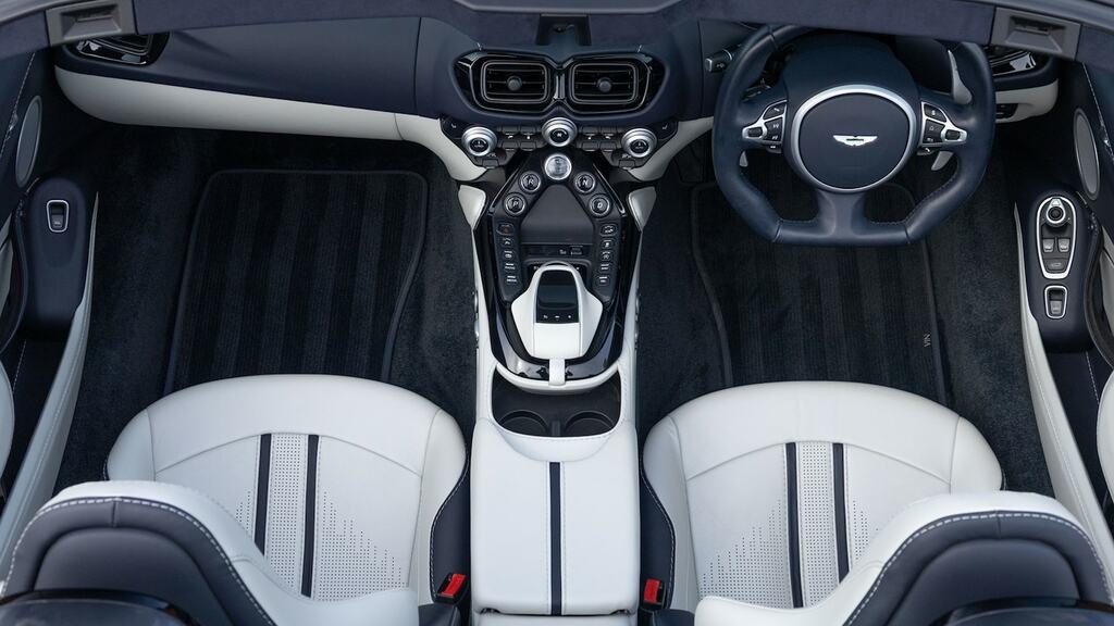 Aston Martin V8 Zf 8 Speed Black #23