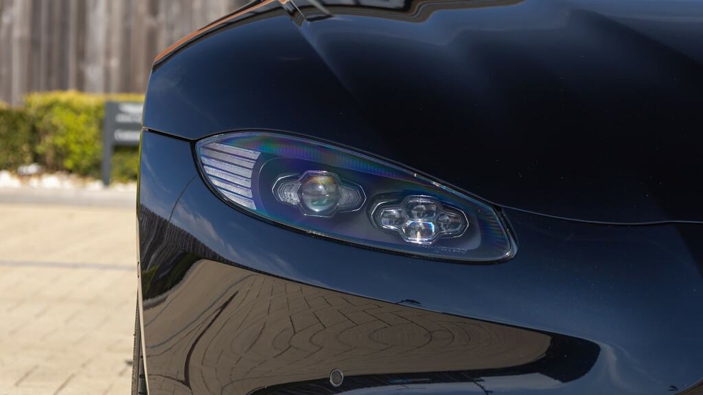 Aston Martin V8 Zf 8 Speed Black #15