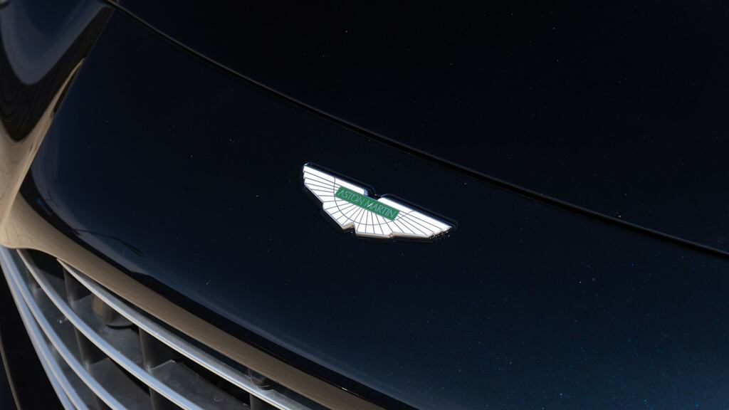 Aston Martin V8 Zf 8 Speed Black #17
