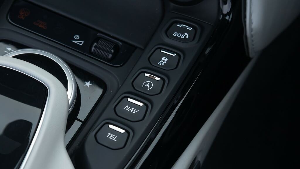 Aston Martin V8 Zf 8 Speed Black #68