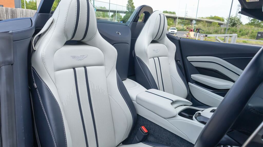 Aston Martin V8 Zf 8 Speed Black #20