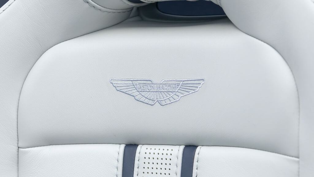 Aston Martin V8 Zf 8 Speed Black #63