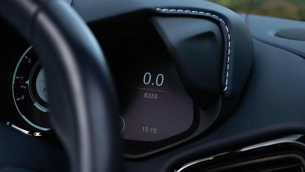 Aston Martin V8 Zf 8 Speed Black #8