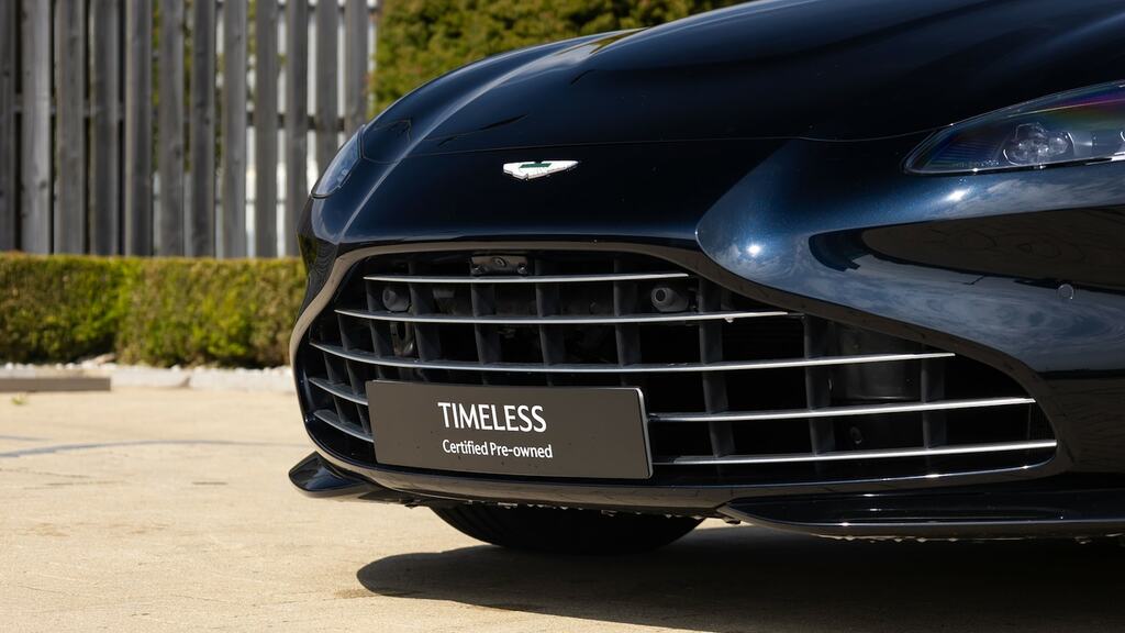 Aston Martin V8 Zf 8 Speed Black #48