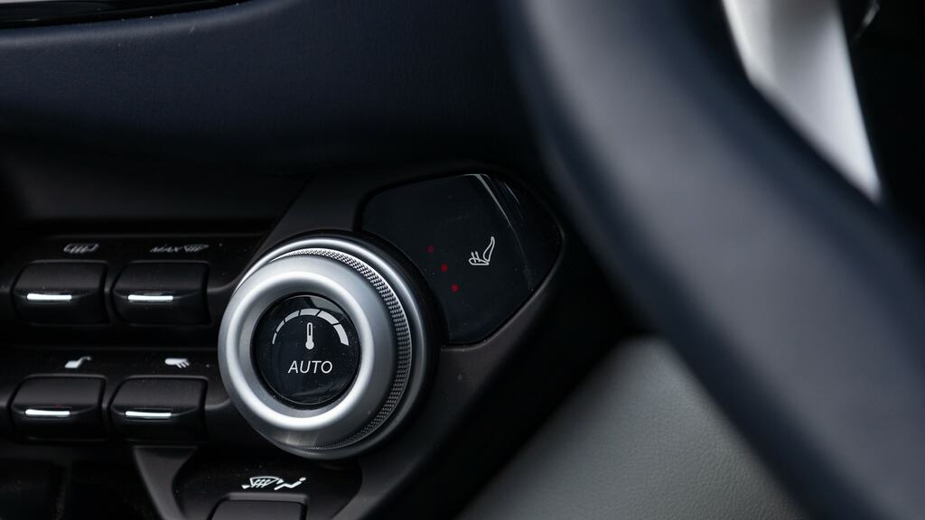 Aston Martin V8 Zf 8 Speed Black #56