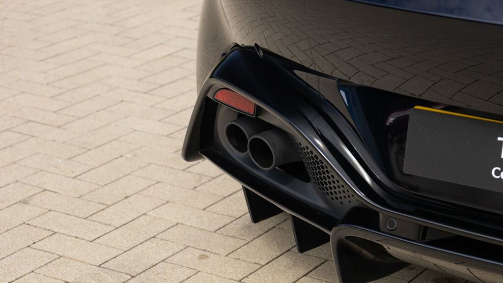 Aston Martin V8 Zf 8 Speed Black #34