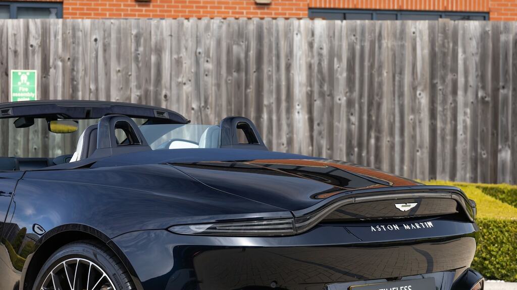 Aston Martin V8 Zf 8 Speed Black #41