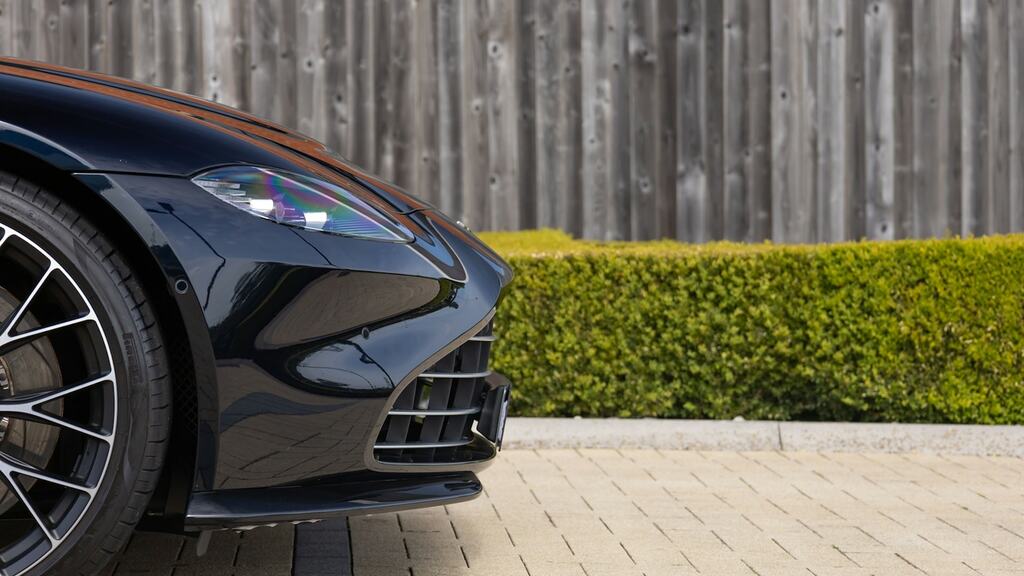 Aston Martin V8 Zf 8 Speed Black #26