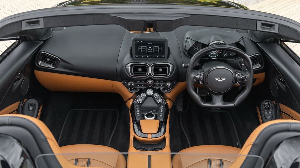 Aston Martin V8  Silver #54