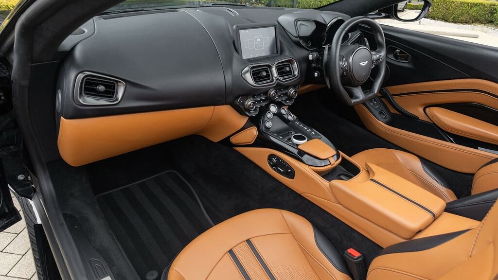 Aston Martin V8  Silver #13
