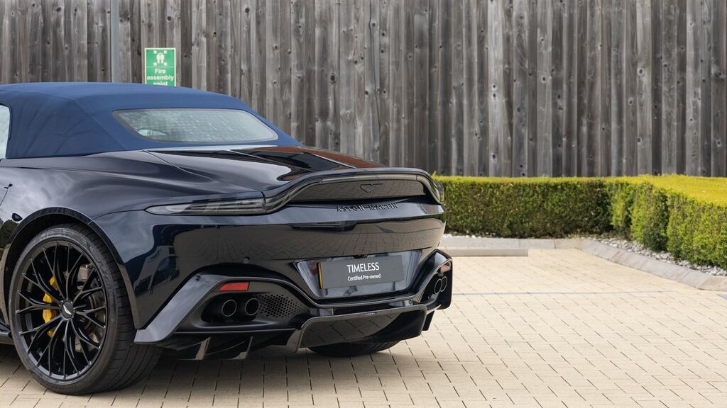 Aston Martin V8  Silver #47