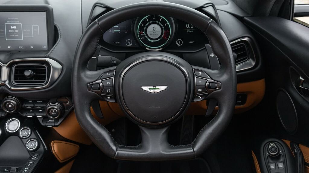 Aston Martin V8  Silver #19