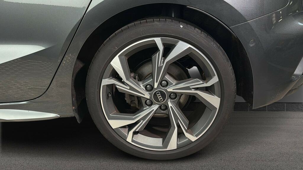 Audi A3 1.5 Tfsi 150 S Line S Tronic Tech Pack CX75HHZ Grey #5