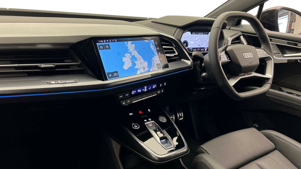 Audi Q4 E Tron 150Kw 40 63Kwh Black Edition Tech Pack RJ75YDA Black #2
