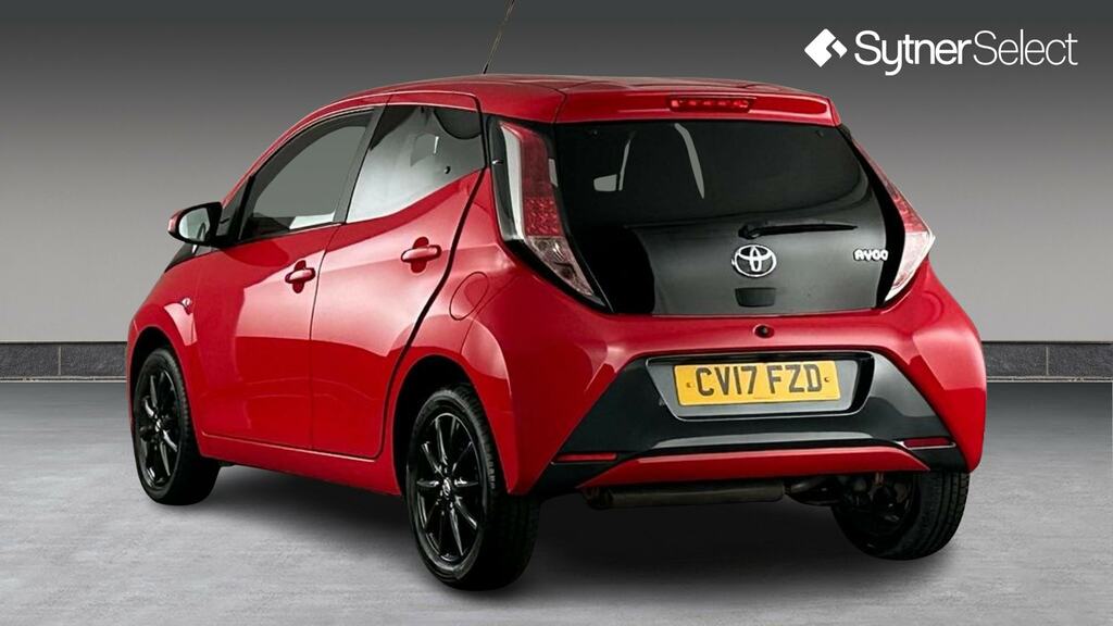 Toyota Aygo 1.0 Vvt-i X-style X-shift Red #2