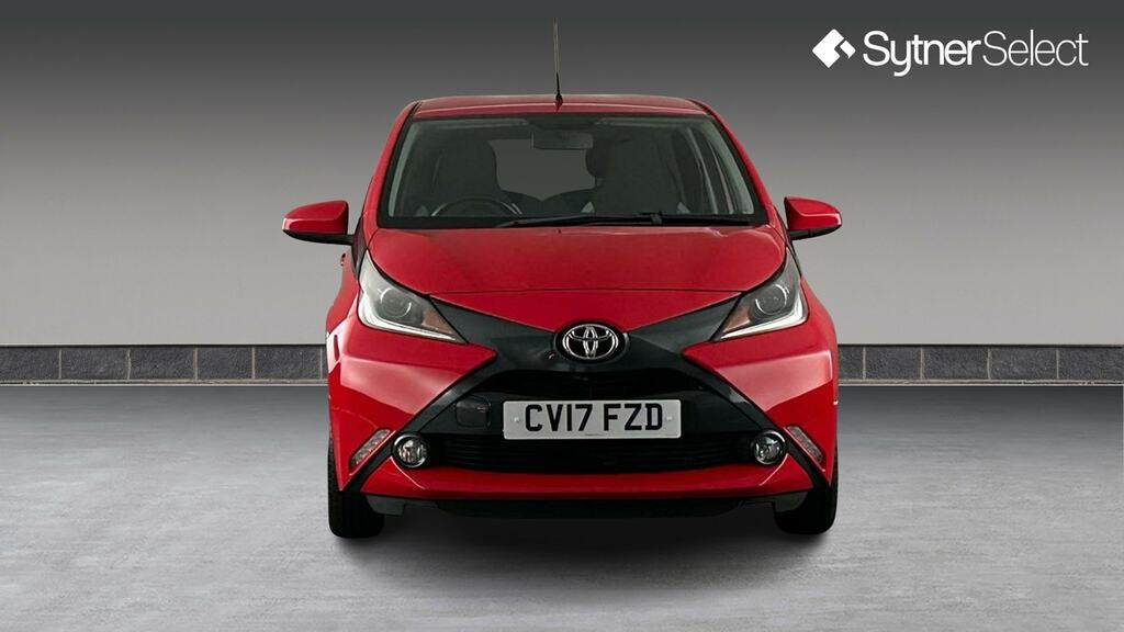 Toyota Aygo 1.0 Vvt-i X-style X-shift Red #4