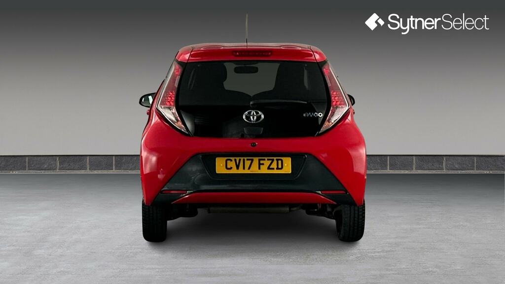 Toyota Aygo 1.0 Vvt-i X-style X-shift Red #5