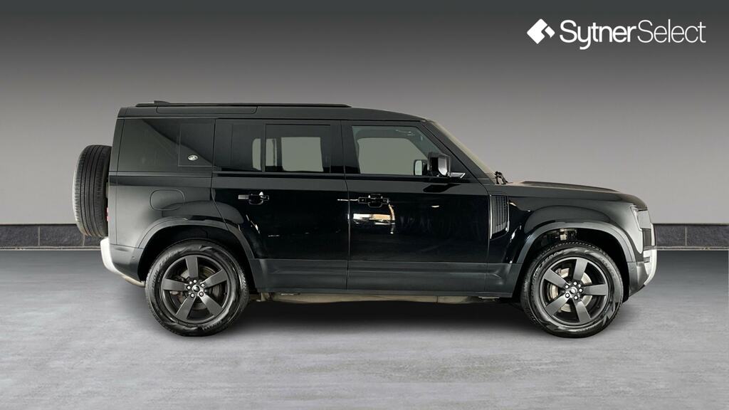 Land Rover Defender 110 3.0 D300 Hse 110 7 Seat WR72NKO Black #3