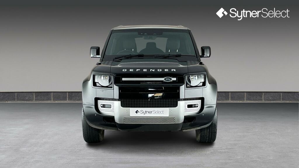 Land Rover Defender 110 3.0 D300 Hse 110 7 Seat WR72NKO Black #4