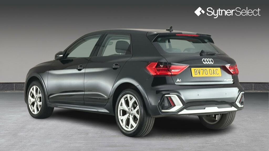 Audi A1 35 Tfsi Citycarver S Tronic Tech Pack Black #2