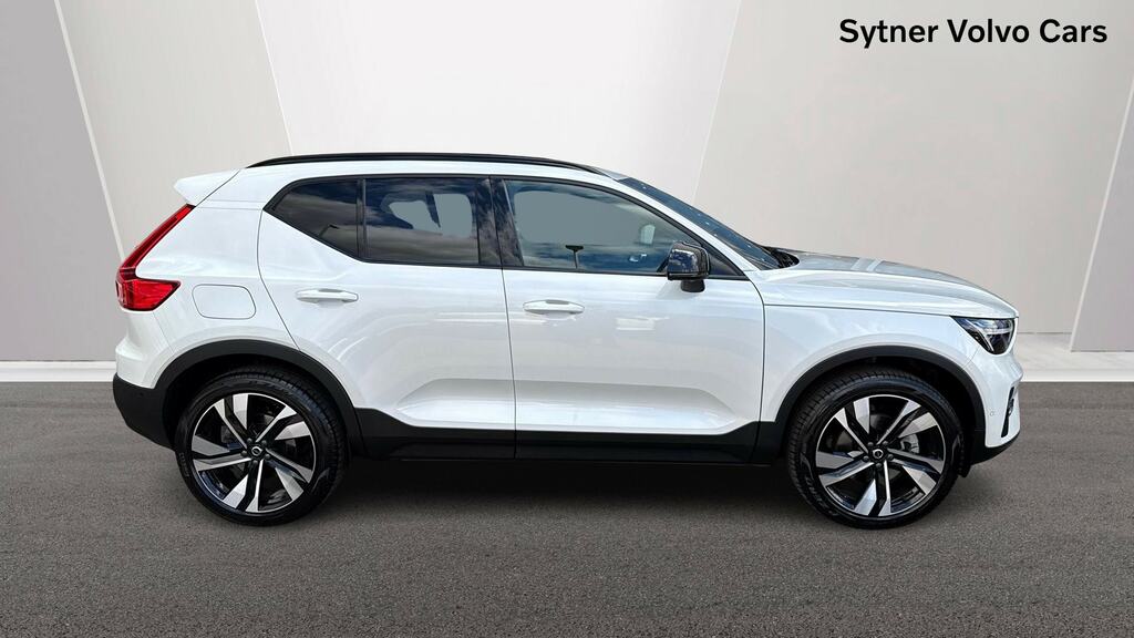 Volvo XC40 2.0 B4p Ultra Dark WF75BWC White #3