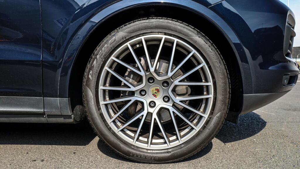 Porsche Cayenne Platinum Edition Tiptronic S FG22TYB Blue #6