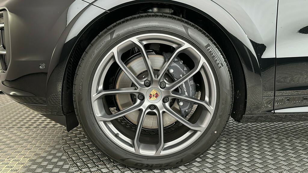 Porsche Cayenne E-hybrid Black Edition Tiptronic S Black #6