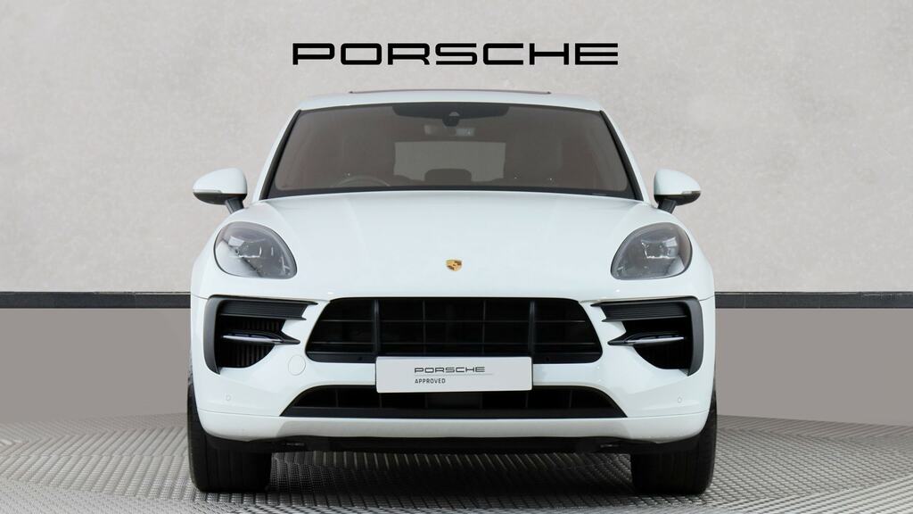 Porsche Macan Gts Pdk OE21MKG White #2