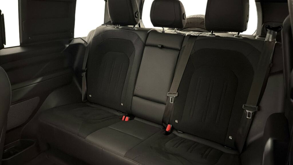 Land Rover Defender 90 5.0 P525 V8 90 Black #4