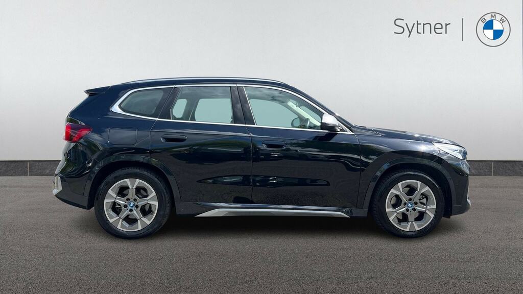 BMW iX1 230Kw Xdrive30 Xline 65Kwh BT24EGZ Black #3