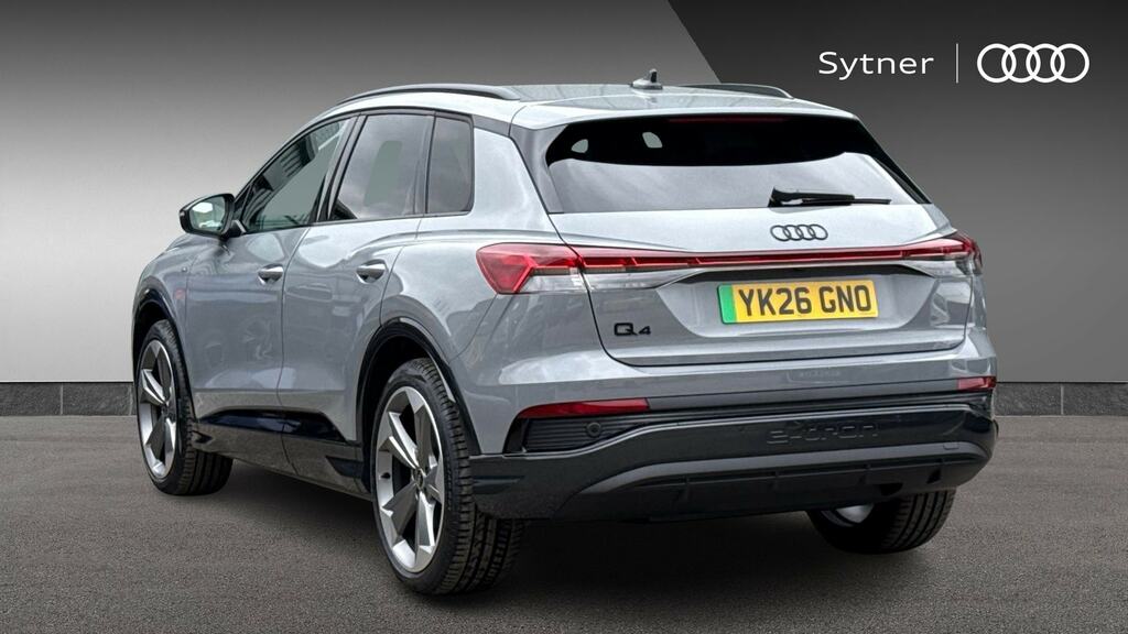 Audi Q4 E Tron 150Kw 40 63Kwh Black Edition Tech Pack YK26GNO Grey #3