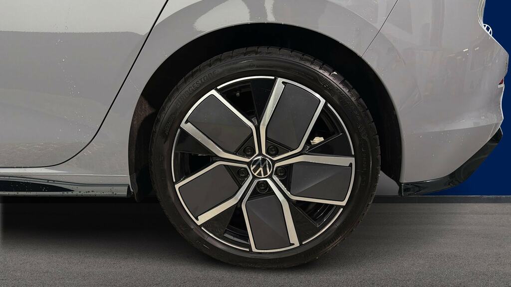 Volkswagen Golf 1.5 Etsi 150 Black Edition Dsg ML75FKX Grey #5