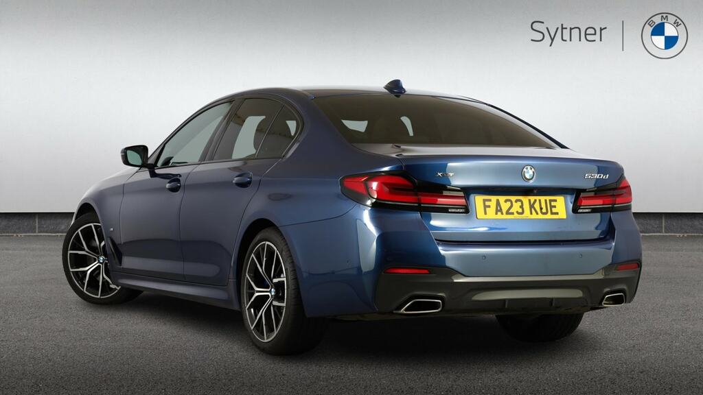 BMW 5 Series 530D Xdrive Mht M Sport Blue #2