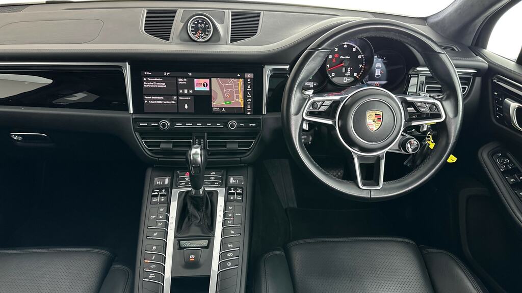 Porsche Macan Turbo Pdk Black #6