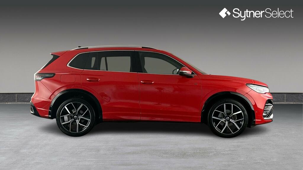 Volkswagen Tiguan 1.5 Etsi 150 R-line Launch Edition Dsg LB24YKR Red #3