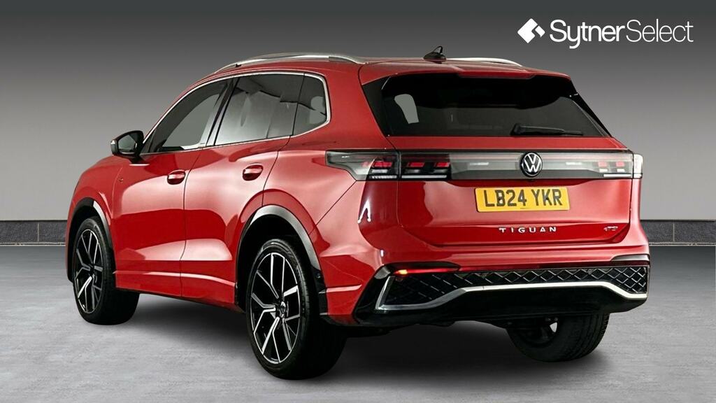 Volkswagen Tiguan 1.5 Etsi 150 R-line Launch Edition Dsg LB24YKR Red #2