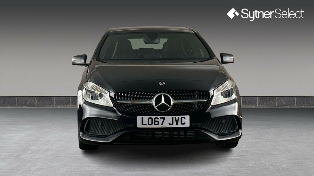 Mercedes-Benz A Class A160 Amg Line Blue #4